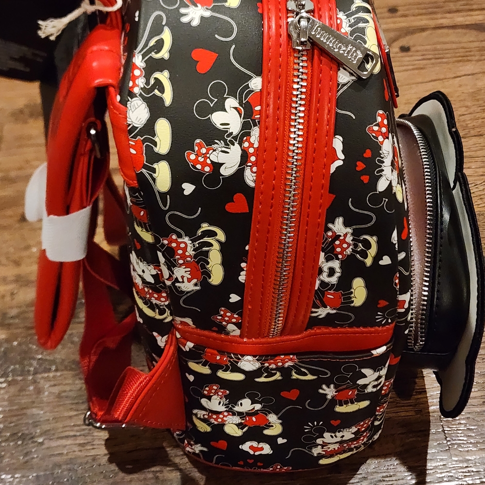 Disney Loungefly Mickey and Minnie Mouse Heart Hands Mini Backpack - Picture 9 of 10